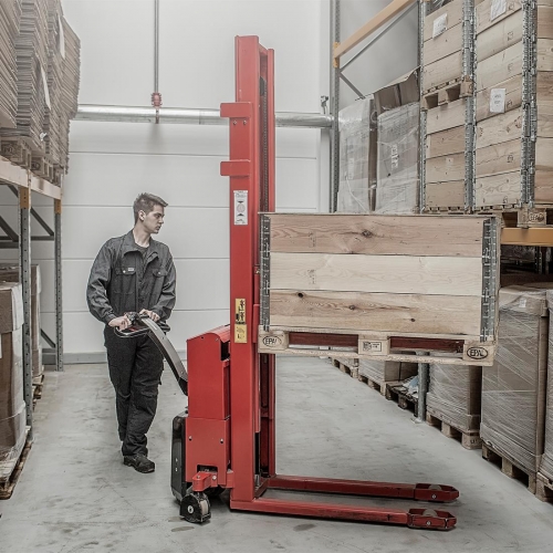 全電動堆高機(SELF MAXI)(3)